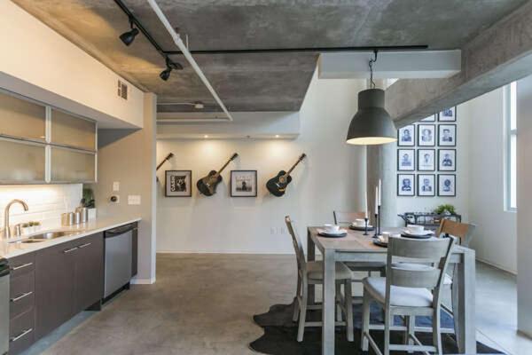 Luxe + Modern Johnny Cash Inspired Executive Condo Nashville Exterior photo