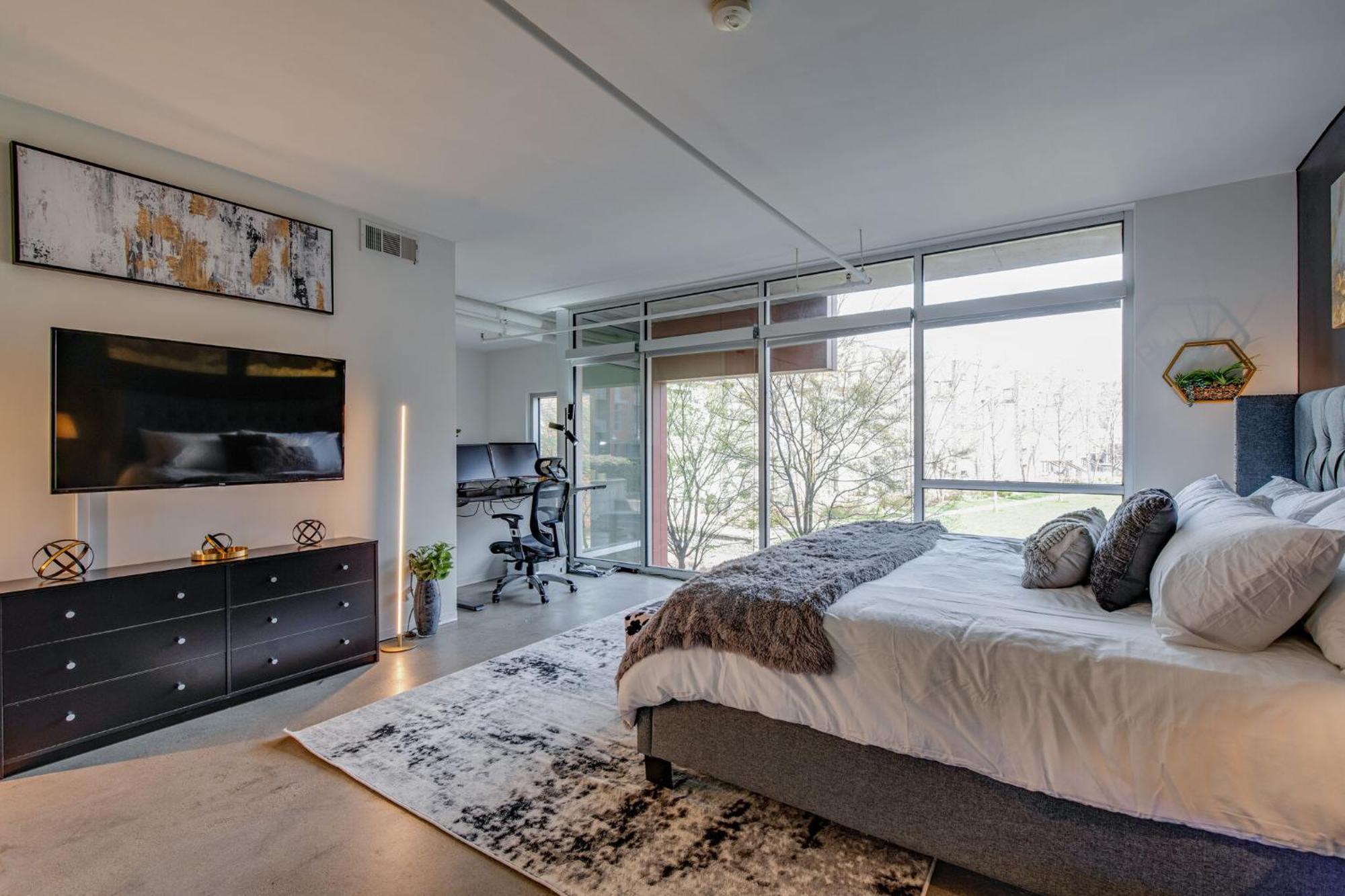 Luxe + Modern Johnny Cash Inspired Executive Condo Nashville Exterior photo